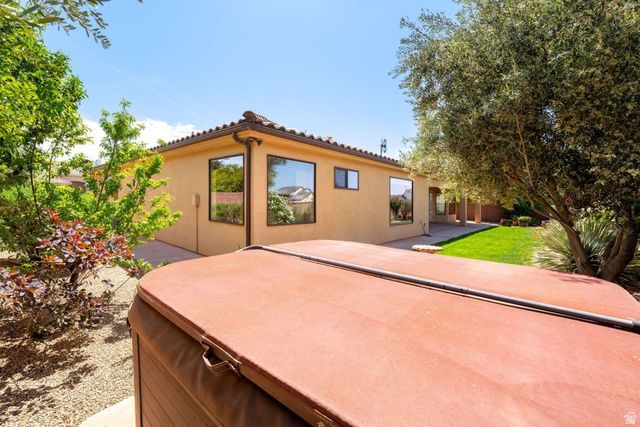 997 E 4430 S, Washington, UT 84780