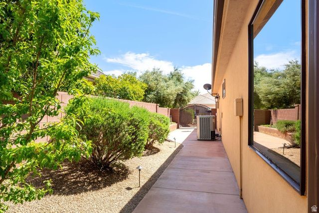 997 E 4430 S, Washington, UT 84780
