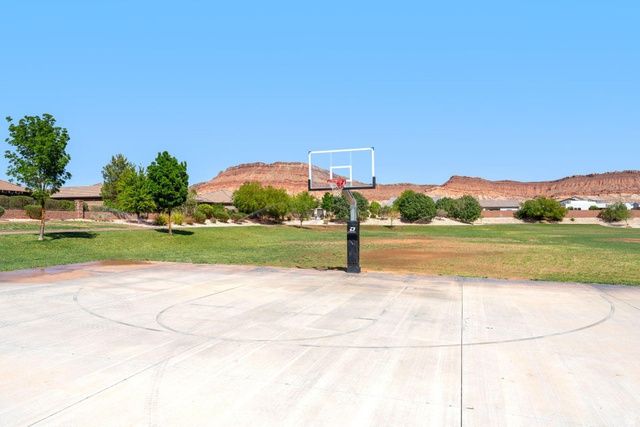 997 E 4430 S, Washington, UT 84780