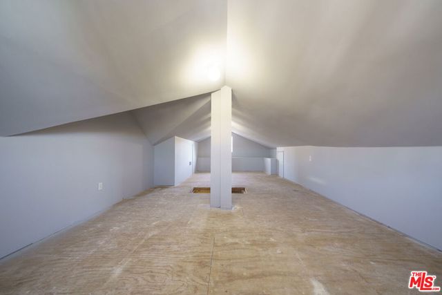 117 S Virgil Avenue, Los Angeles, CA 90004