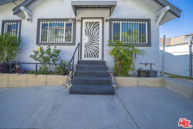 117 S Virgil Avenue, Los Angeles, CA 90004