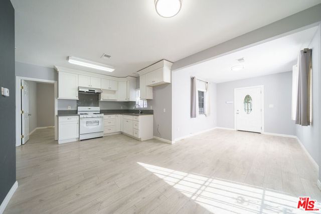 117 S Virgil Avenue, Los Angeles, CA 90004