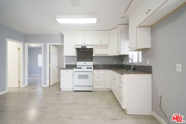 117 S Virgil Avenue, Los Angeles, CA 90004