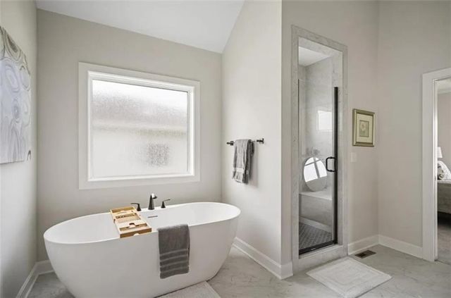 8156 Roundtree Street, Lenexa, KS 66220