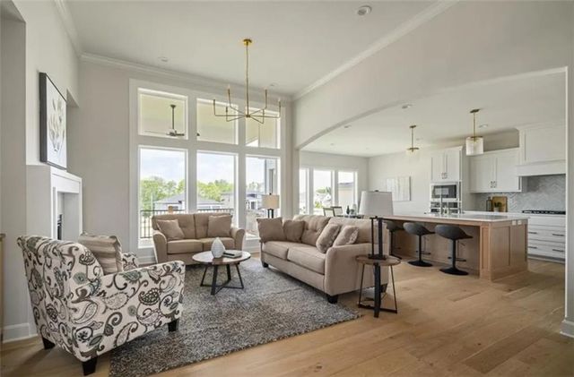 8156 Roundtree Street, Lenexa, KS 66220