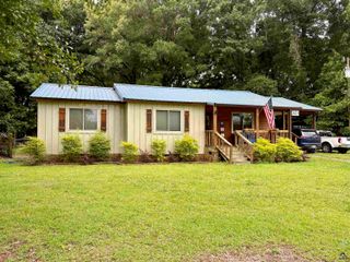 323 Giles Road, Byron, GA 31008