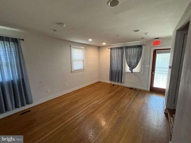 4020 SOUTHERN AVE SE, Washington, DC 20020