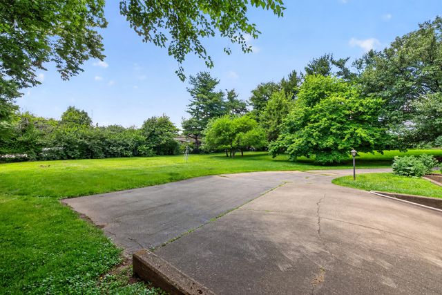 520 Andrea Drive, Lexington, KY 40503