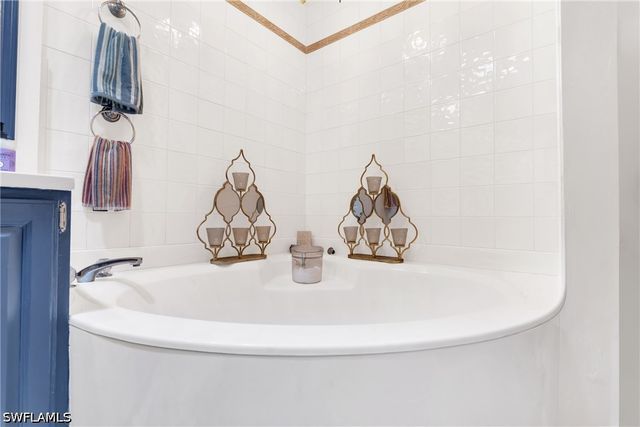 1443 Larkspur DR, Fort Myers, FL 33901