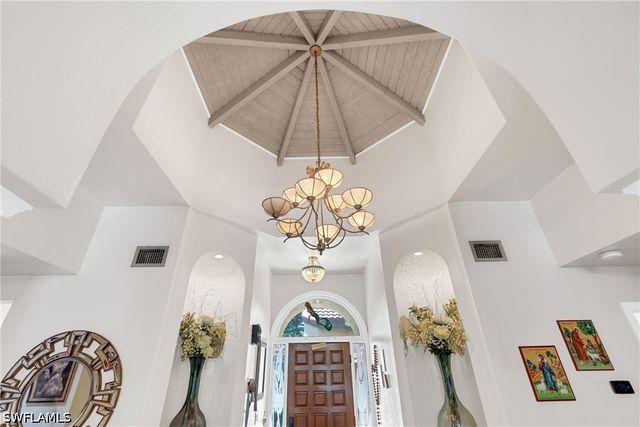 1443 Larkspur DR, Fort Myers, FL 33901