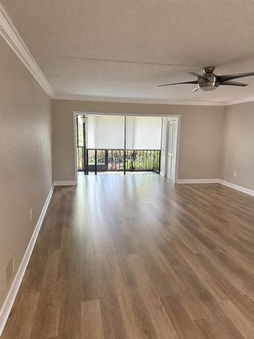 6503 MOURNING DOVE DRIVE 219, Bradenton, FL 34210