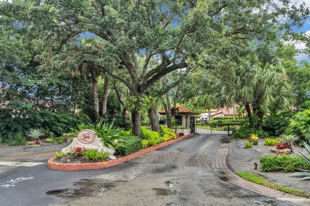 7820 SW 89th Lane, Miami, FL 33156