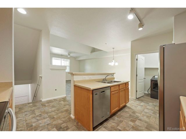 7080 Simms St 207, Arvada, CO 80004