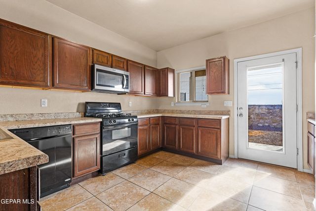 10716 BLUE SAGE Circle, El Paso, TX 79924