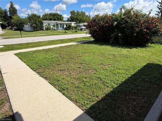 21067 Gladis AVE, Port Charlotte, FL 33952