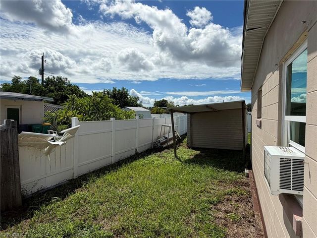 21067 Gladis AVE, Port Charlotte, FL 33952