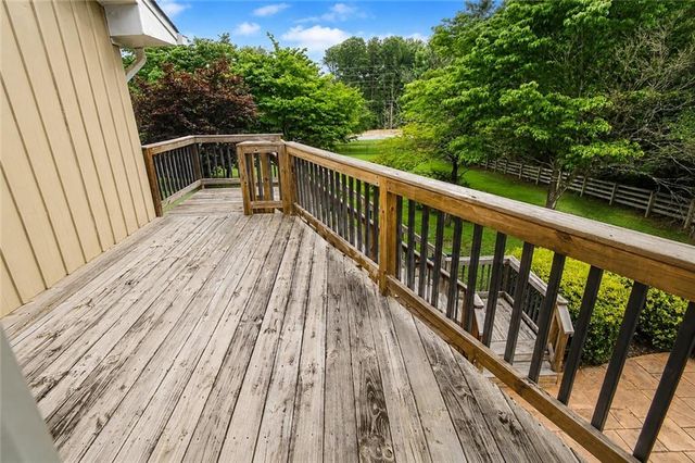 1464 Lakeview Road, Grayson, GA 30017