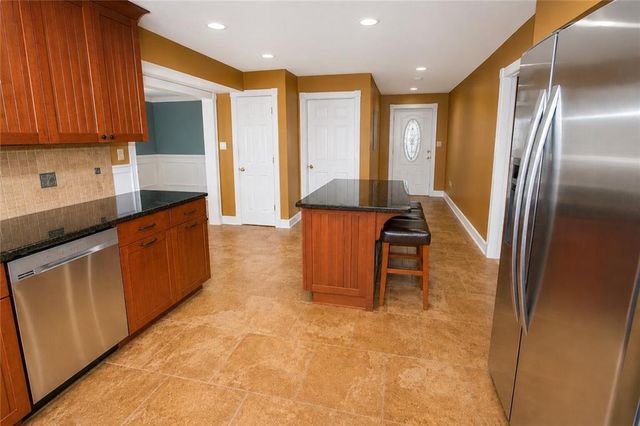 1464 Lakeview Road, Grayson, GA 30017