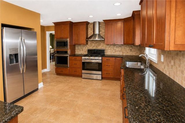 1464 Lakeview Road, Grayson, GA 30017