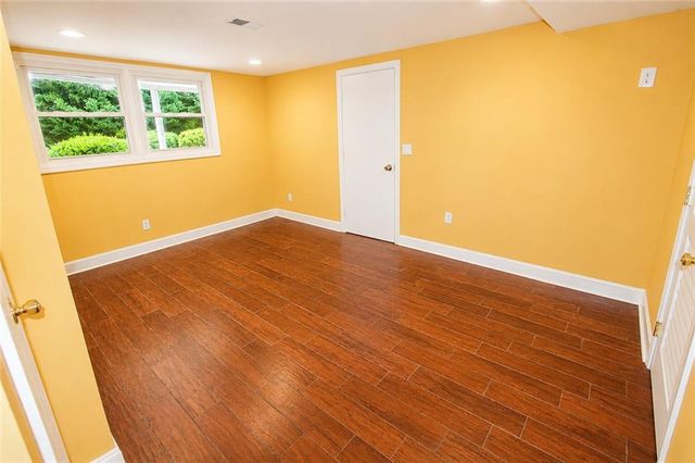 1464 Lakeview Road, Grayson, GA 30017