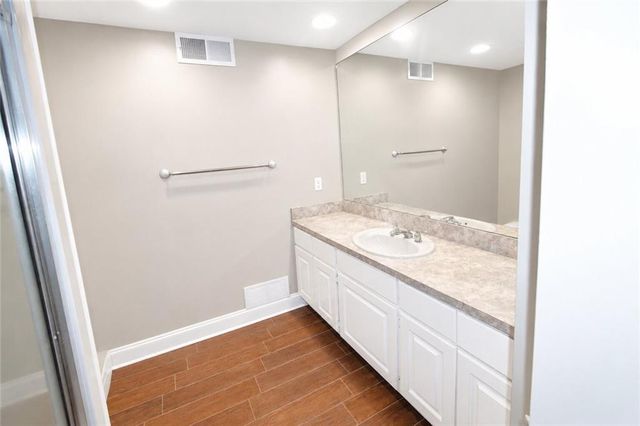 1464 Lakeview Road, Grayson, GA 30017