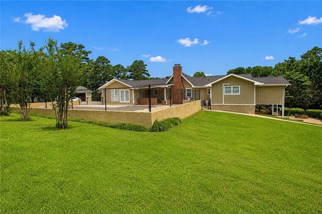 1464 Lakeview Road, Grayson, GA 30017
