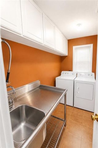 1464 Lakeview Road, Grayson, GA 30017