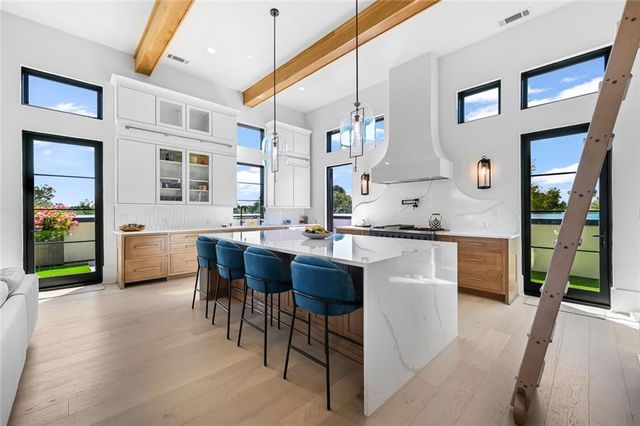 8200 Main S Street 1306, Woodstock, GA 30188