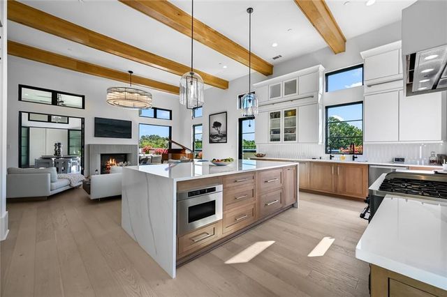 8200 Main S Street 1306, Woodstock, GA 30188