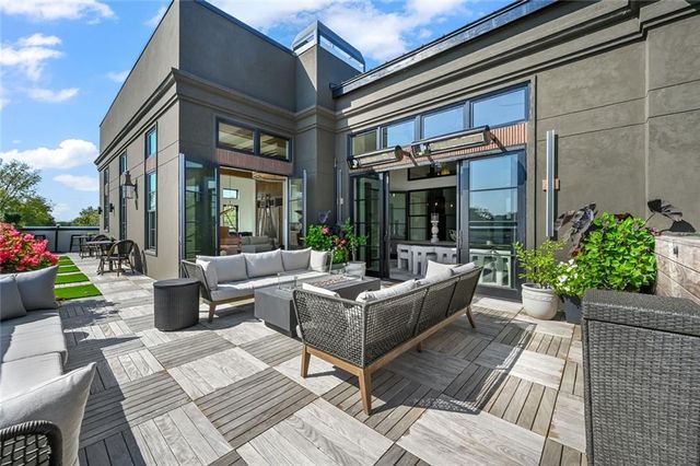 8200 Main S Street 1306, Woodstock, GA 30188