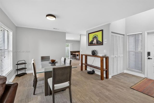 4700 Grapevine Way, Davie, FL 33331