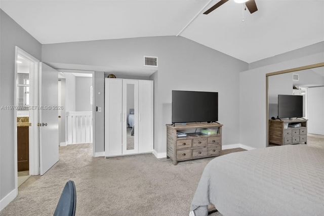 4700 Grapevine Way, Davie, FL 33331