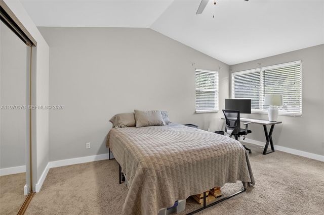 4700 Grapevine Way, Davie, FL 33331