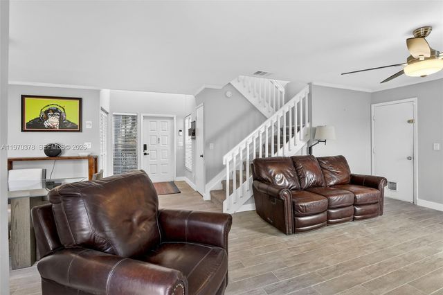 4700 Grapevine Way, Davie, FL 33331