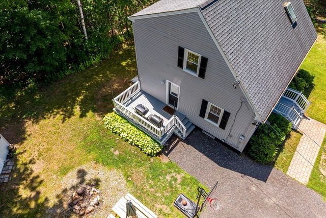 44 Underwood Rd, Hubbardston, MA 01452