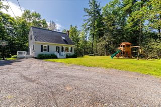 44 Underwood Rd, Hubbardston, MA 01452