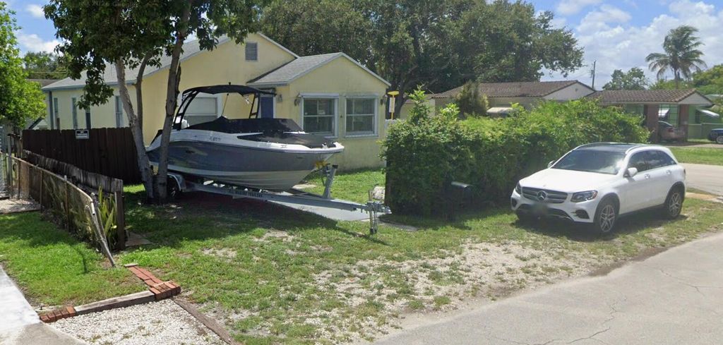 2246 Wilson Street, Hollywood, FL 33020
