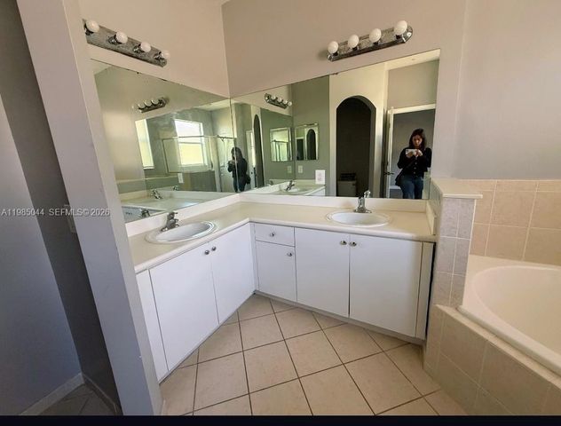 12947 SW 135th Ter 12947, Miami, FL 33186