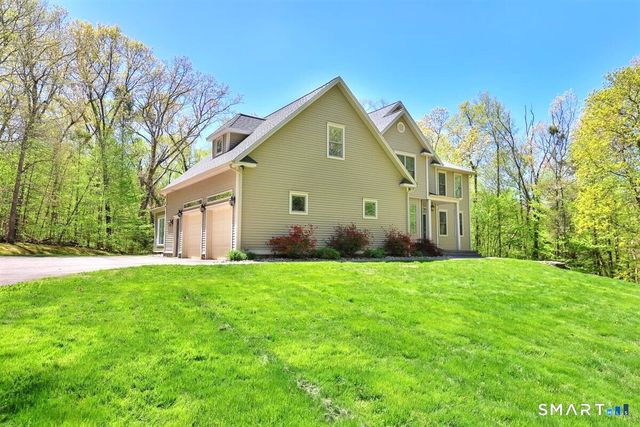 9 Gavin Drive, Columbia, CT 06237