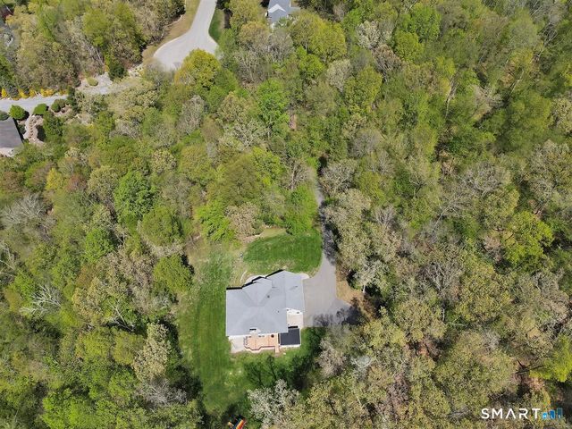 9 Gavin Drive, Columbia, CT 06237