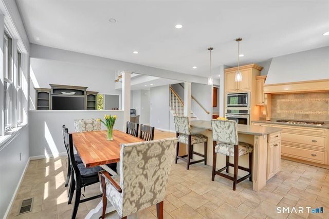 9 Gavin Drive, Columbia, CT 06237
