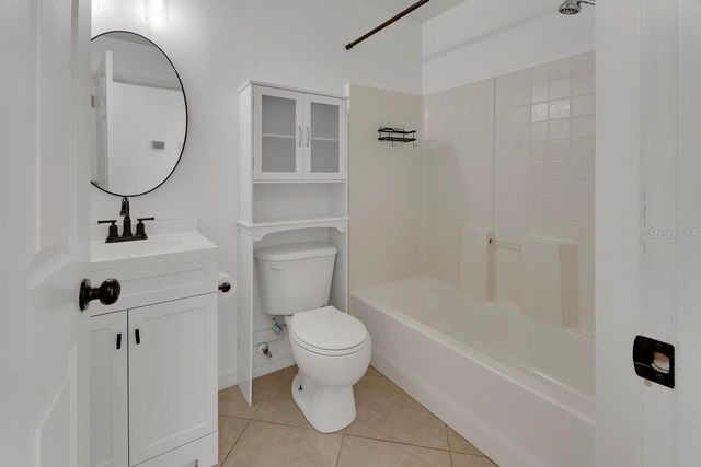 2225 CENTRAL PARKWAY, Deland, FL 32724