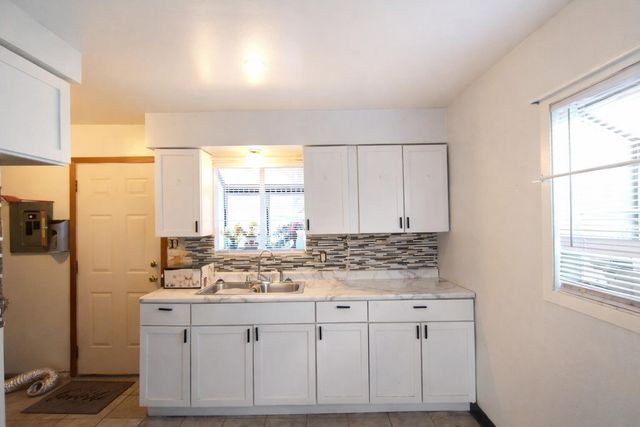 7503 Chestnut Avenue, Hammond, IN 46324