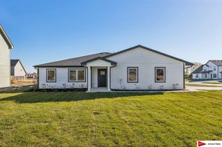 1205 S Lakewood Street, Valley, NE 68064