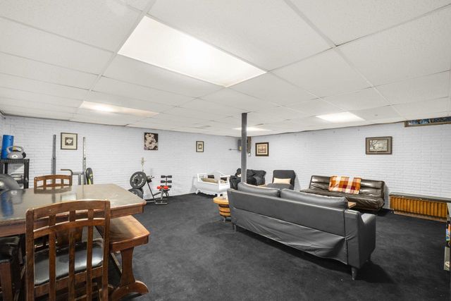 1666 Dellwood COURT, Grafton, WI 53024