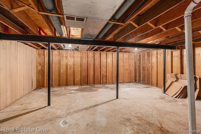 31085 Pheasant Run Street 11, Farmington Hills, MI 48334