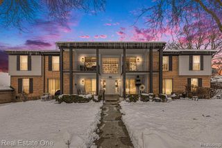 31085 Pheasant Run Street 11, Farmington Hills, MI 48334