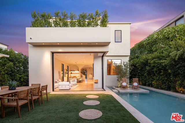 517 N Martel Avenue, Los Angeles, CA 90036