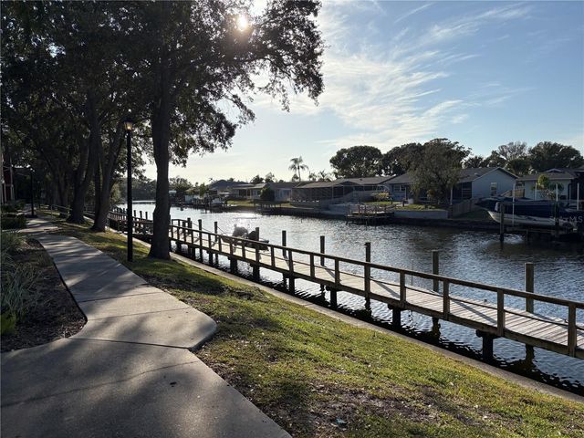 5582 BAYWATER DRIVE, Tampa, FL 33615
