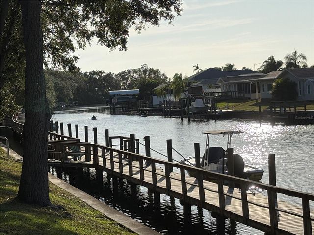 5582 BAYWATER DRIVE, Tampa, FL 33615